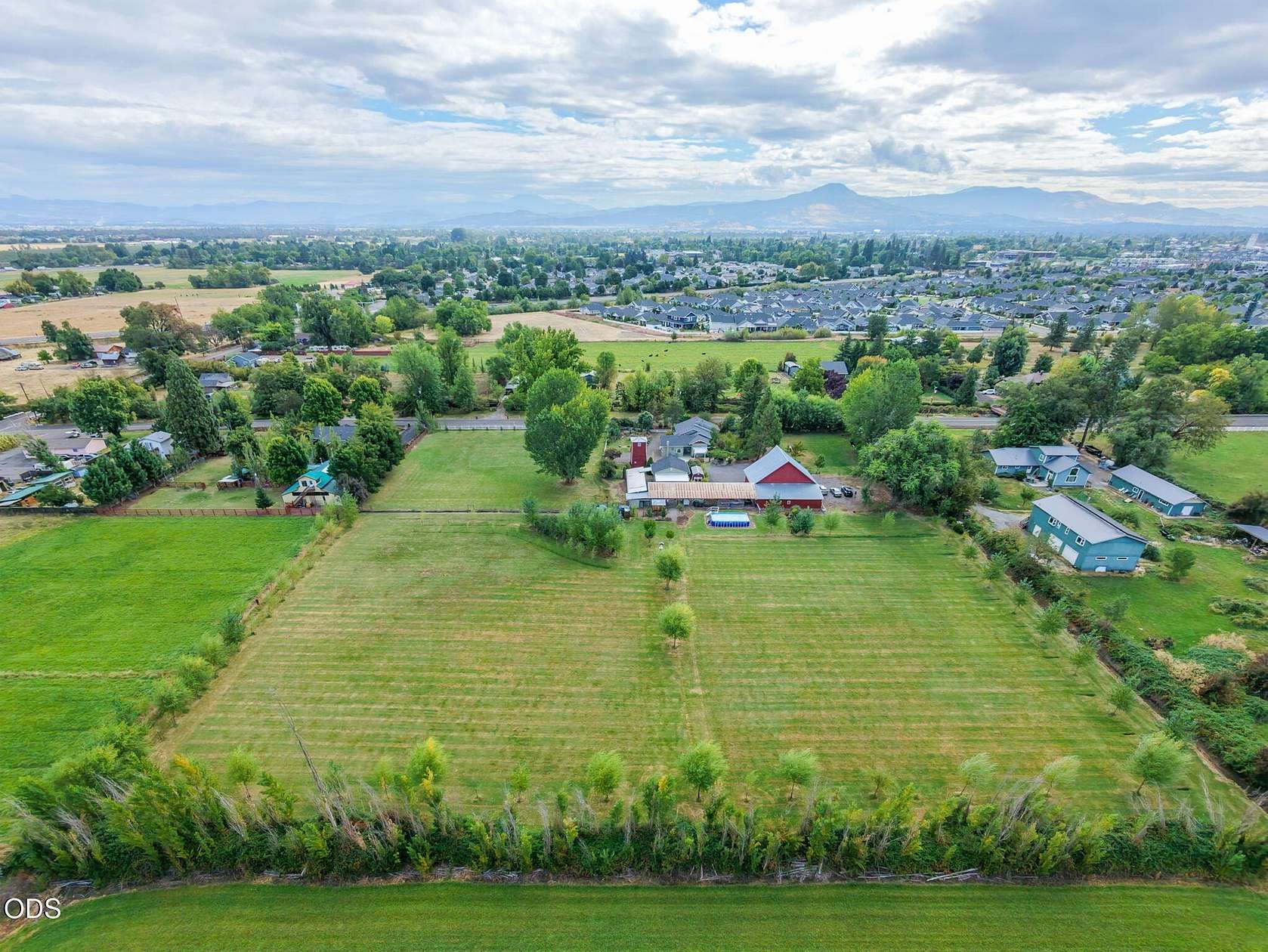 5 Acres of Land with Home for Sale in Central Point, Oregon