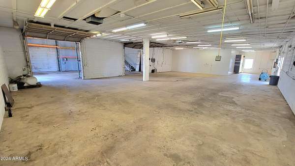 2.5 Acres of Improved Mixed-Use Land for Lease in Phoenix, Arizona