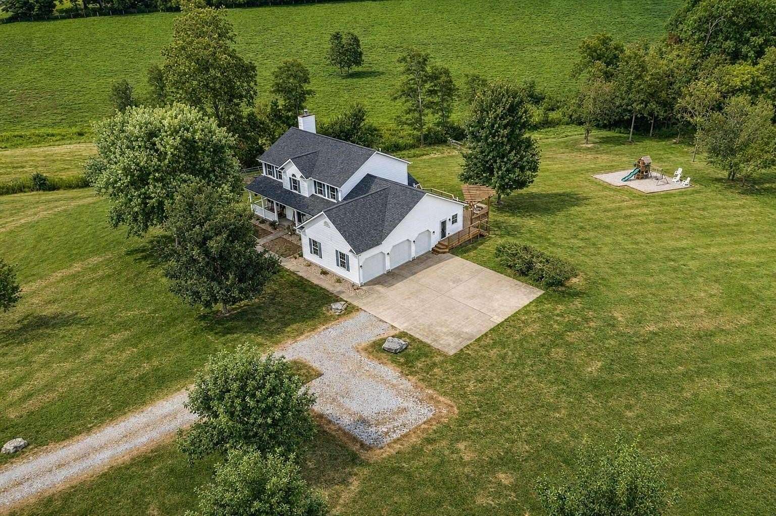 6 Acres of Land with Home for Sale in Paris, Kentucky