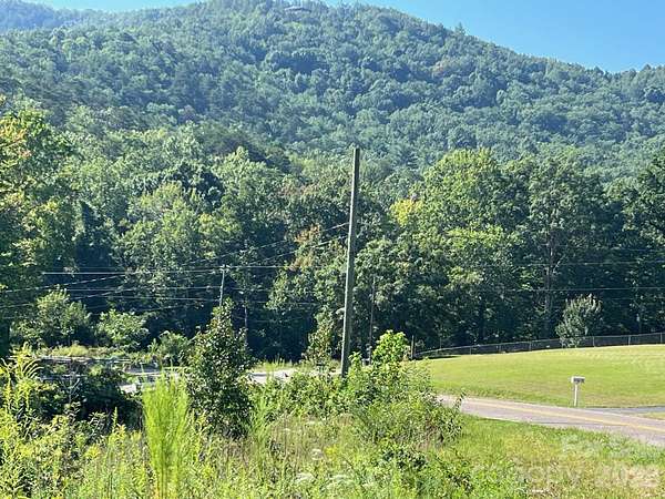 25.5 Acres of Recreational & Residential Land for Sale in Valdese, North Carolina