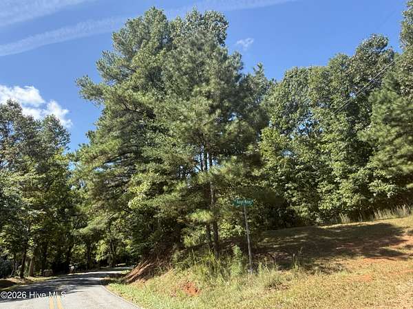 6 Acres of Land for Sale in Murphy, North Carolina
