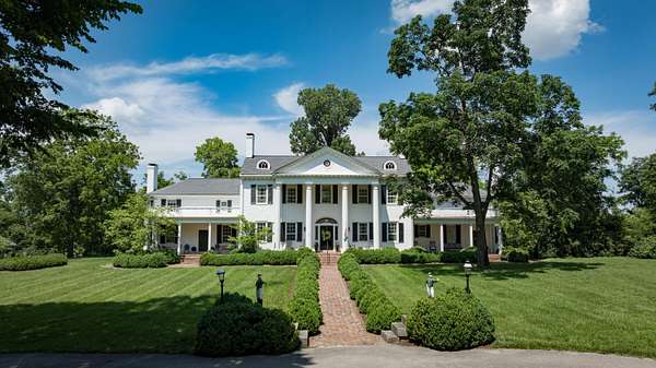 17 Acres of Land with Home for Sale in Lexington, Kentucky