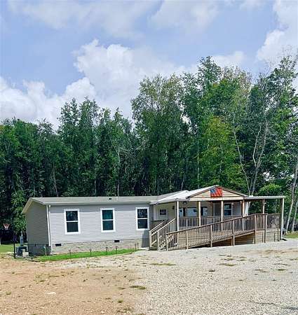 2.18 Acres of Land with Home for Sale in Smiths Grove, Kentucky