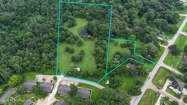 11 Acres of Land for Sale in Holly Springs, Mississippi