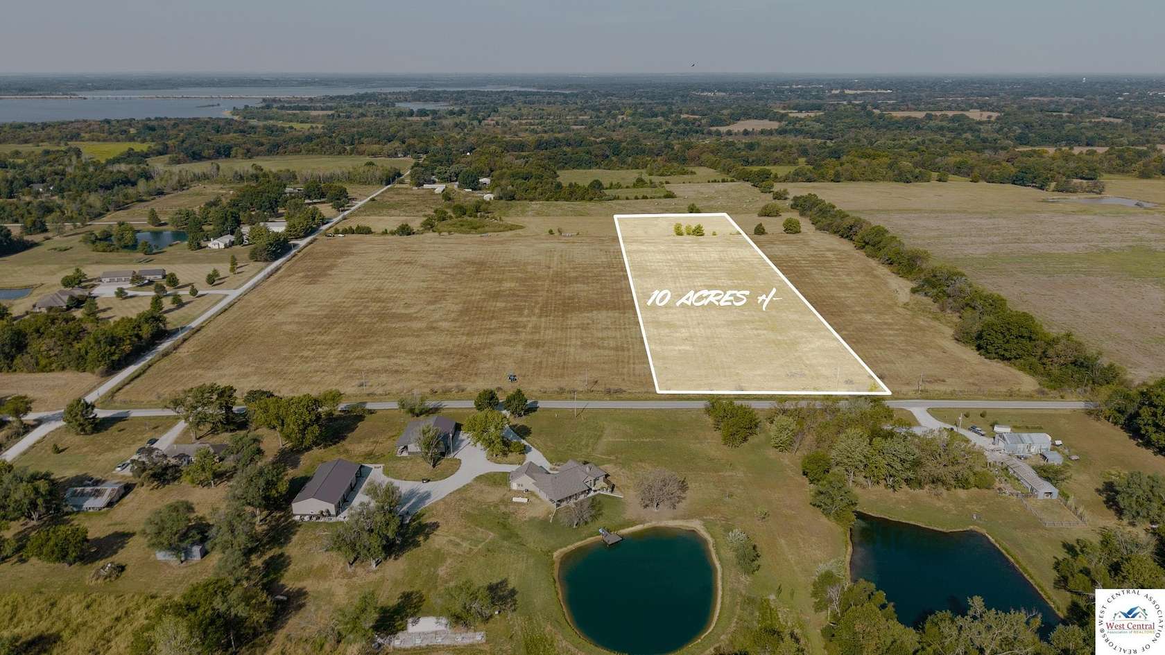 10 Acres of Residential Land for Sale in Clinton, Missouri