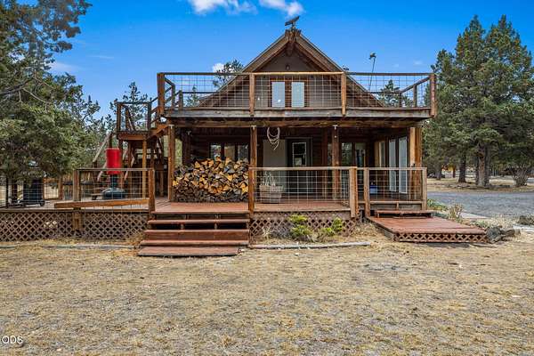 3.2 Acres of Land with Home for Sale in Prineville, Oregon