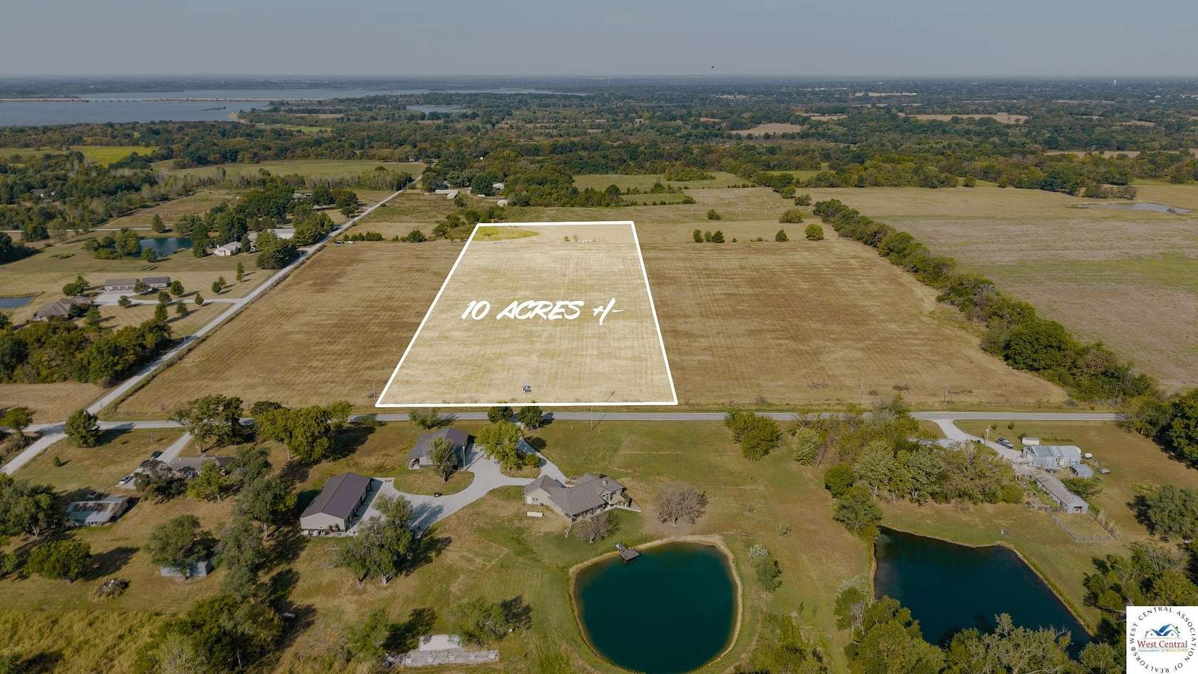 10 Acres of Residential Land for Sale in Clinton, Missouri