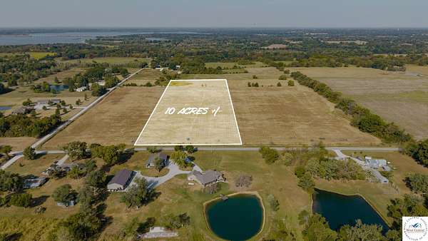 10 Acres of Residential Land for Sale in Clinton, Missouri