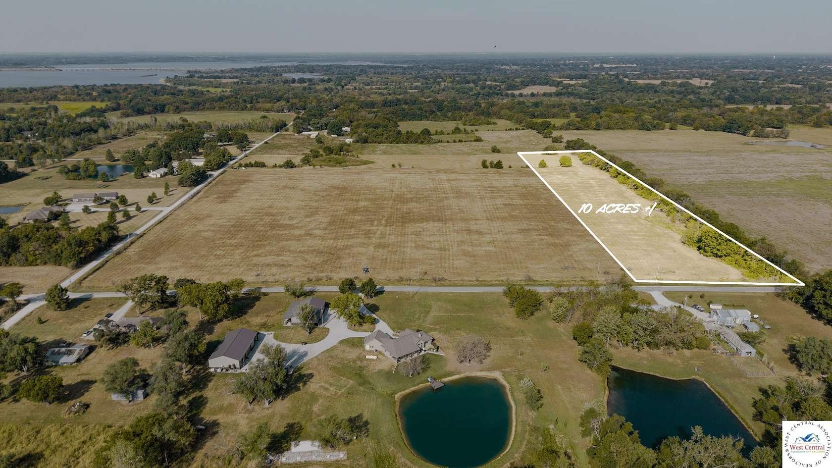 10 Acres of Residential Land for Sale in Clinton, Missouri