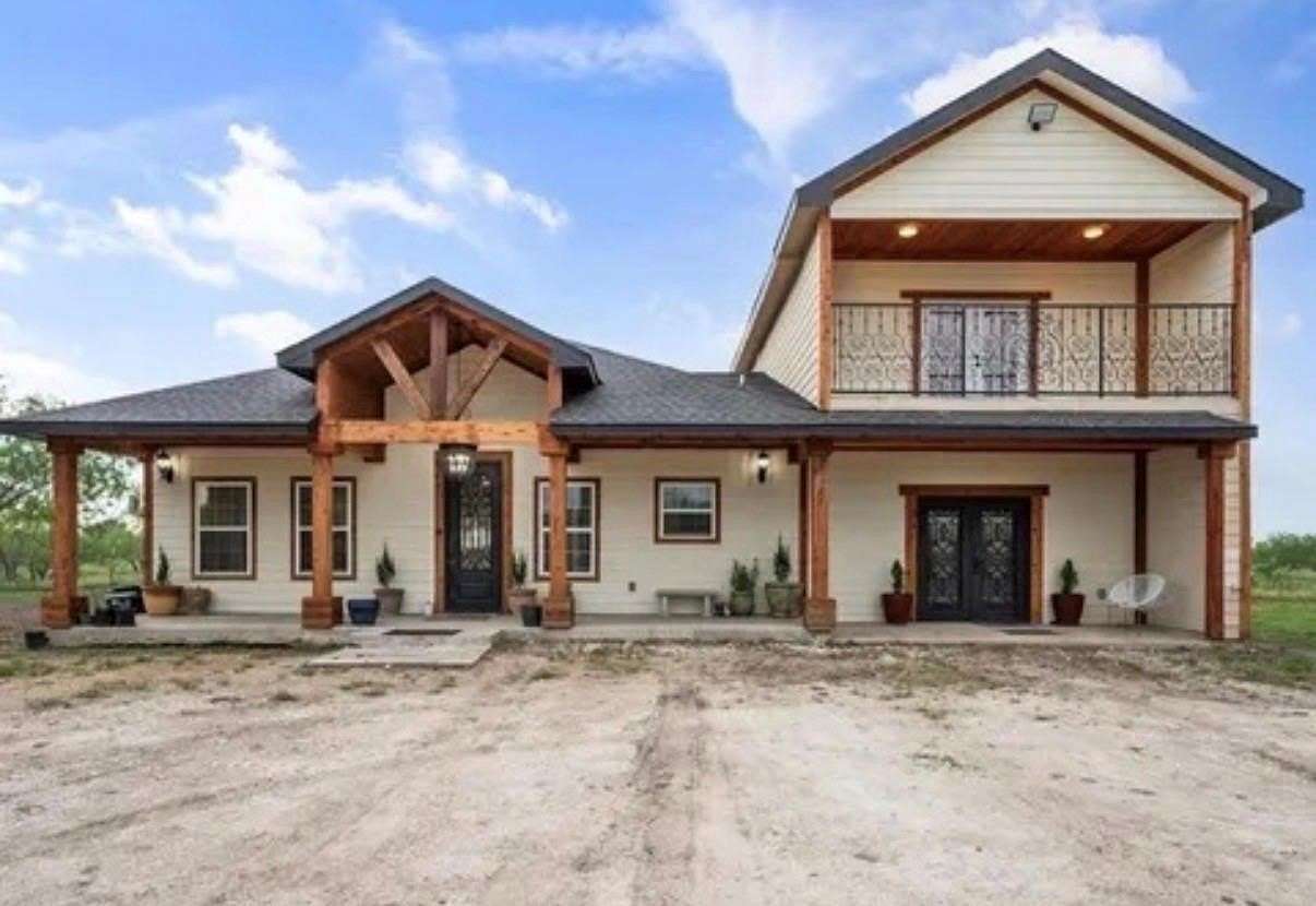 8 Acres of Land with Home for Sale in Rice, Texas