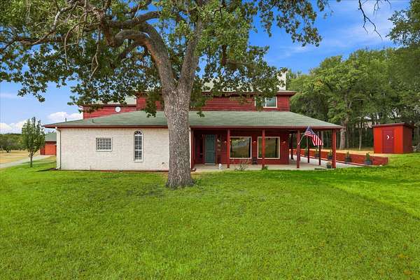 2.5 Acres of Land with Home for Sale in Fort Worth, Texas