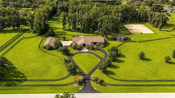 19 Acres of Land with Home for Sale in Reddick, Florida