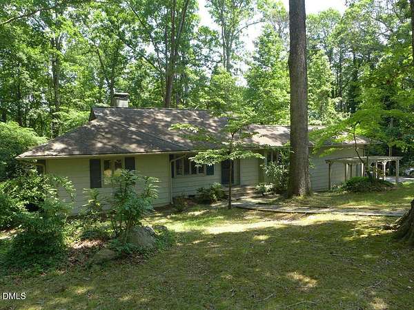 1.6 Acres of Land with Home for Lease in Chapel Hill, North Carolina