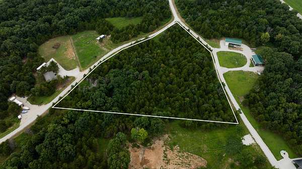4.7 Acres of Residential Land for Sale in Monroe City, Missouri