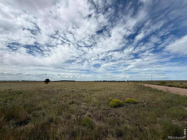 98.3 Acres of Land for Sale in Fort Morgan, Colorado