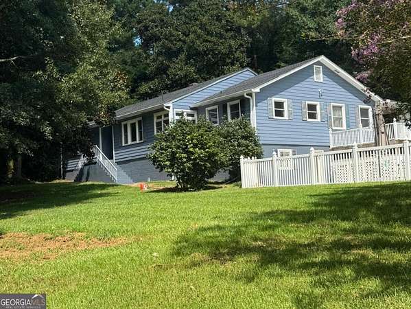 4.5 Acres of Land with Home for Sale in Thomaston, Georgia