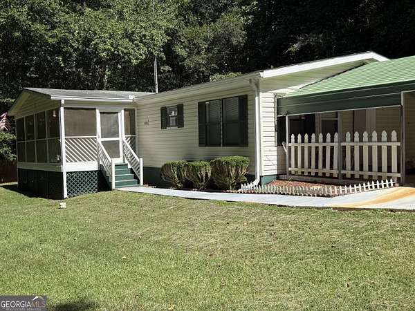 Land with Home for Lease in Jefferson, Georgia