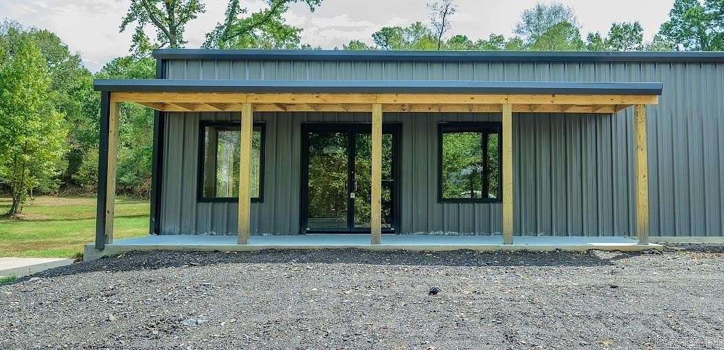 4 Acres of Improved Mixed-Use Land for Sale in Mena, Arkansas