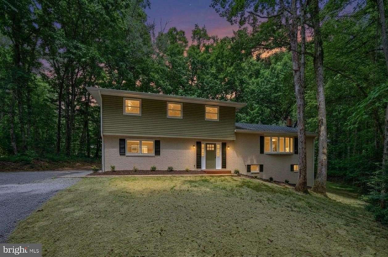 4 Acres of Land with Home for Sale in Fredericksburg, Virginia