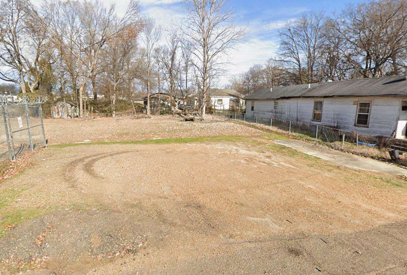 0.06 Acres of Residential Land for Sale in Greenwood, Mississippi