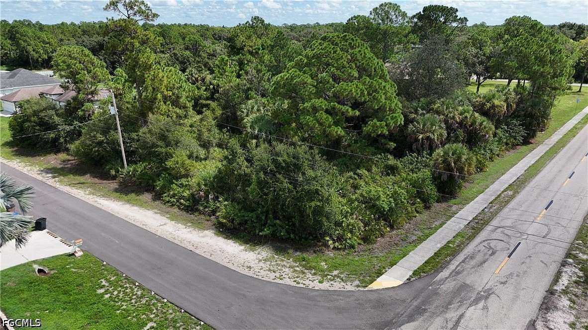 0.25 Acres of Residential Land for Sale in Lehigh Acres, Florida