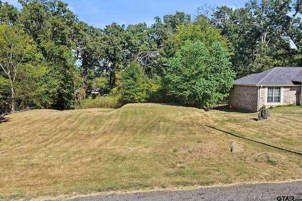 0.6 Acres of Residential Land for Sale in Mount Pleasant, Texas