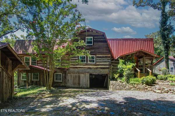 15 Acres of Land with Home for Sale in Lenoir City, Tennessee
