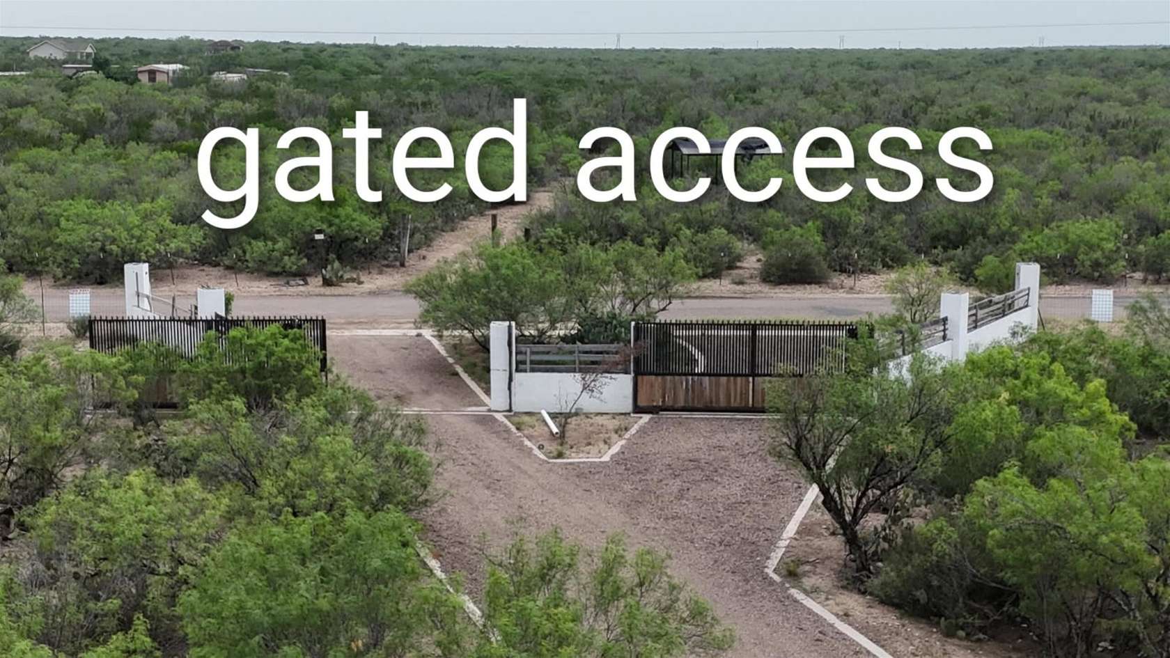 10 Acres of Land with Home for Sale in Bruni, Texas