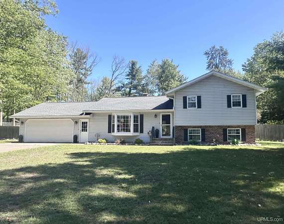 1.54 Acres of Land with Home for Sale in Iron Mountain, Michigan