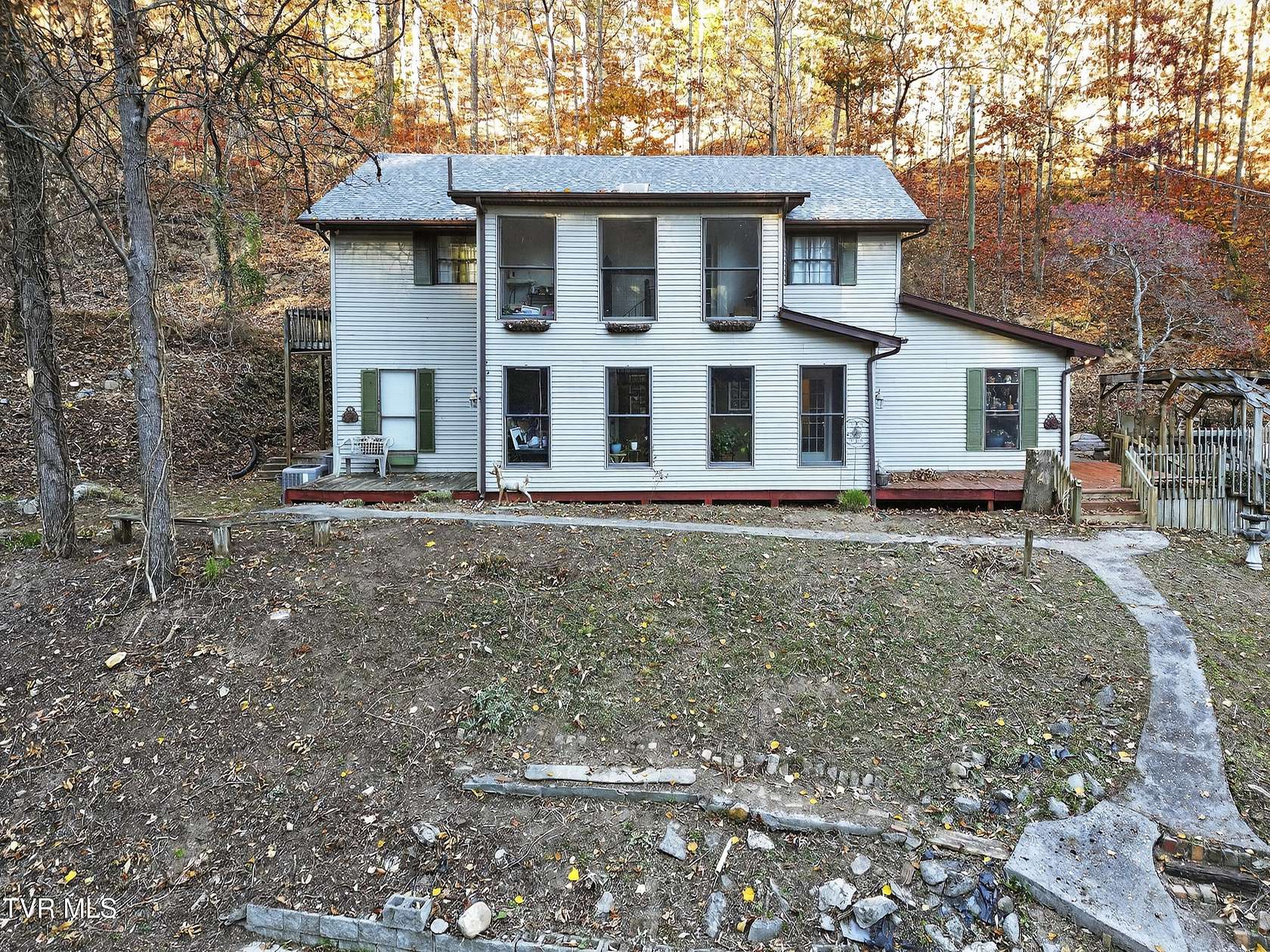 13.5 Acres of Land with Home for Sale in Abingdon, Virginia