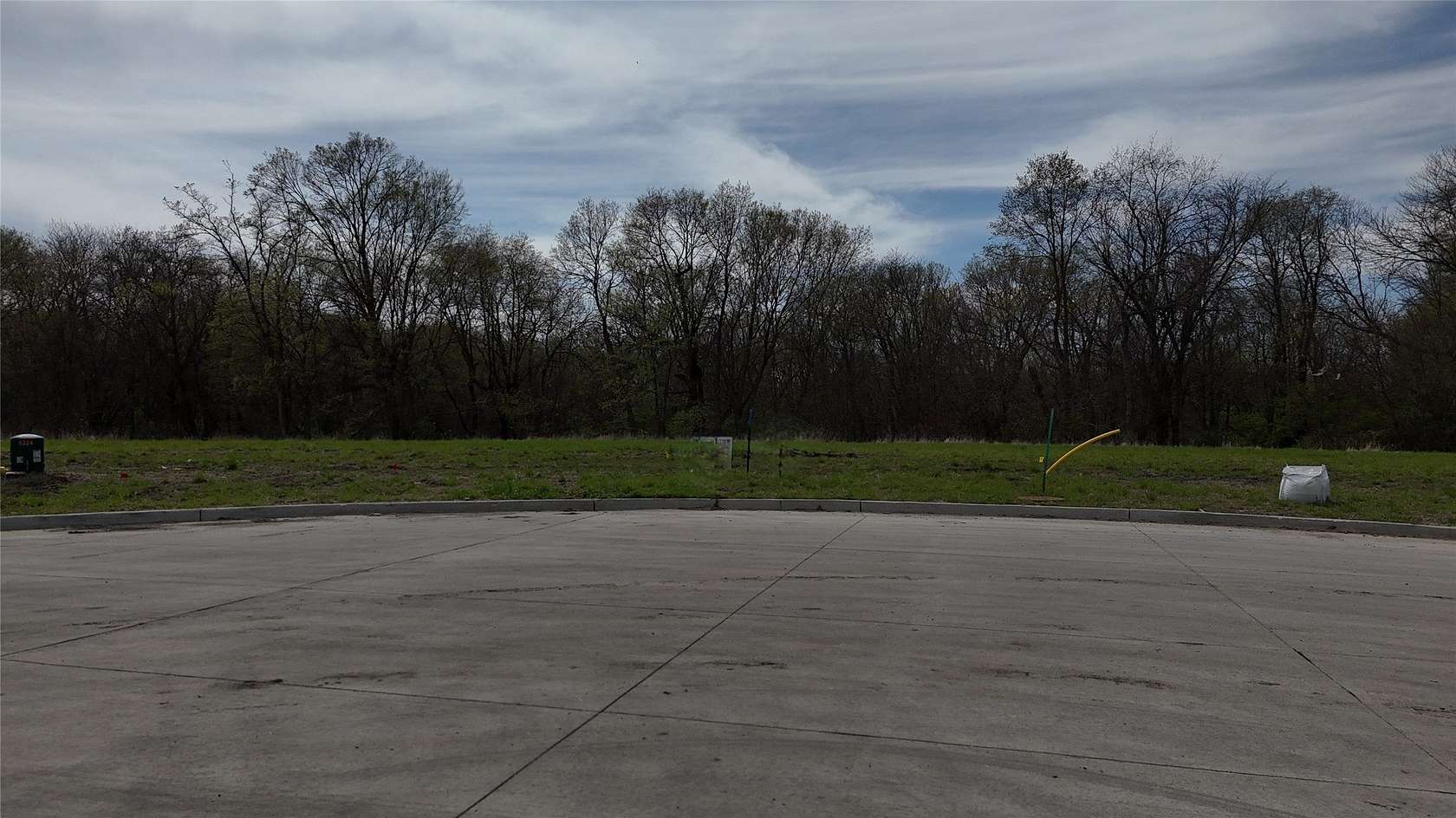 0.79 Acres of Residential Land for Sale in Urbandale, Iowa