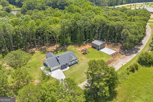 3 Acres of Land with Home for Sale in Statham, Georgia