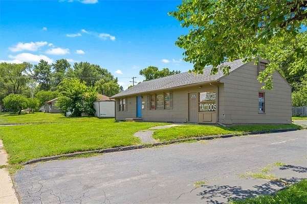 0.77 Acres of Commercial Land for Sale in Overland Park, Kansas