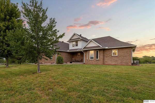 20 Acres of Land with Home for Sale in Syracuse, Nebraska