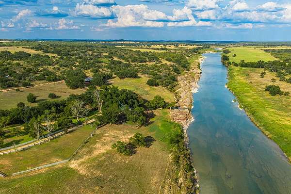 312 Acres of Improved Land for Sale in Mason, Texas