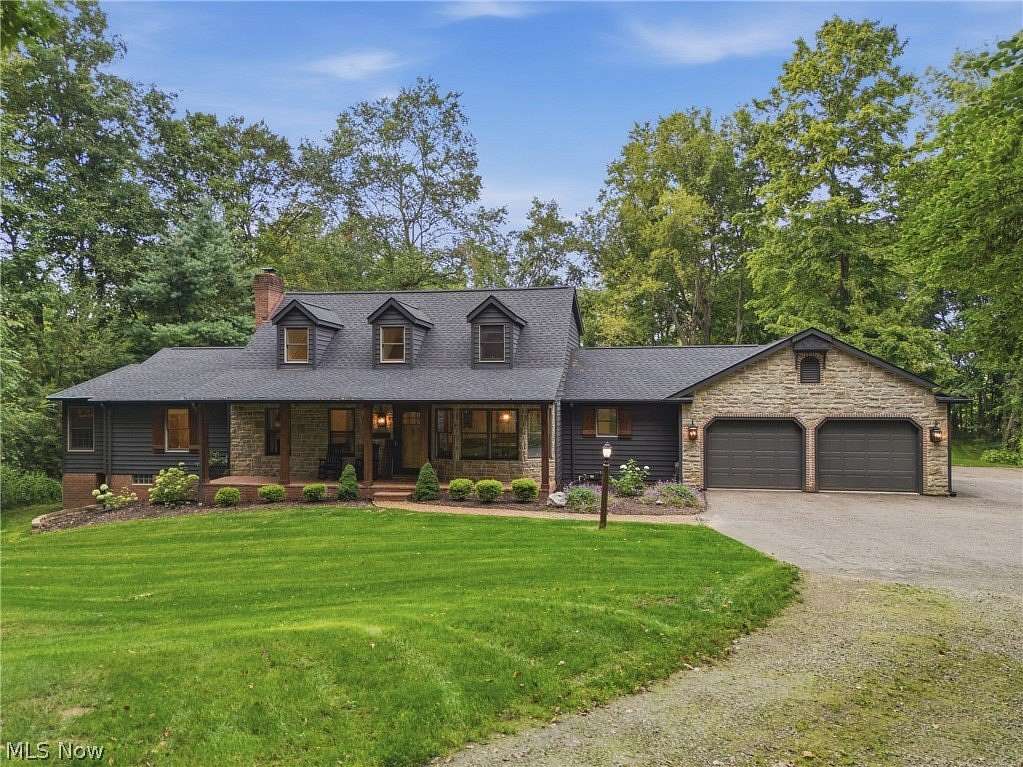 2.62 Acres of Land with Home for Sale in Canton, Ohio