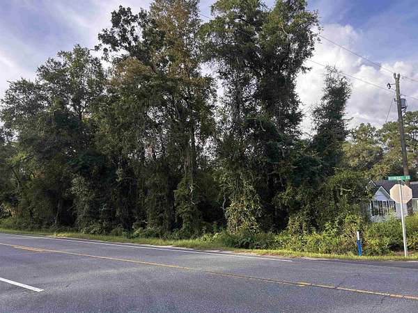0.1 Acres of Residential Land for Sale in Crawfordville, Florida