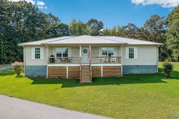 10 Acres of Land with Home for Sale in Attalla, Alabama
