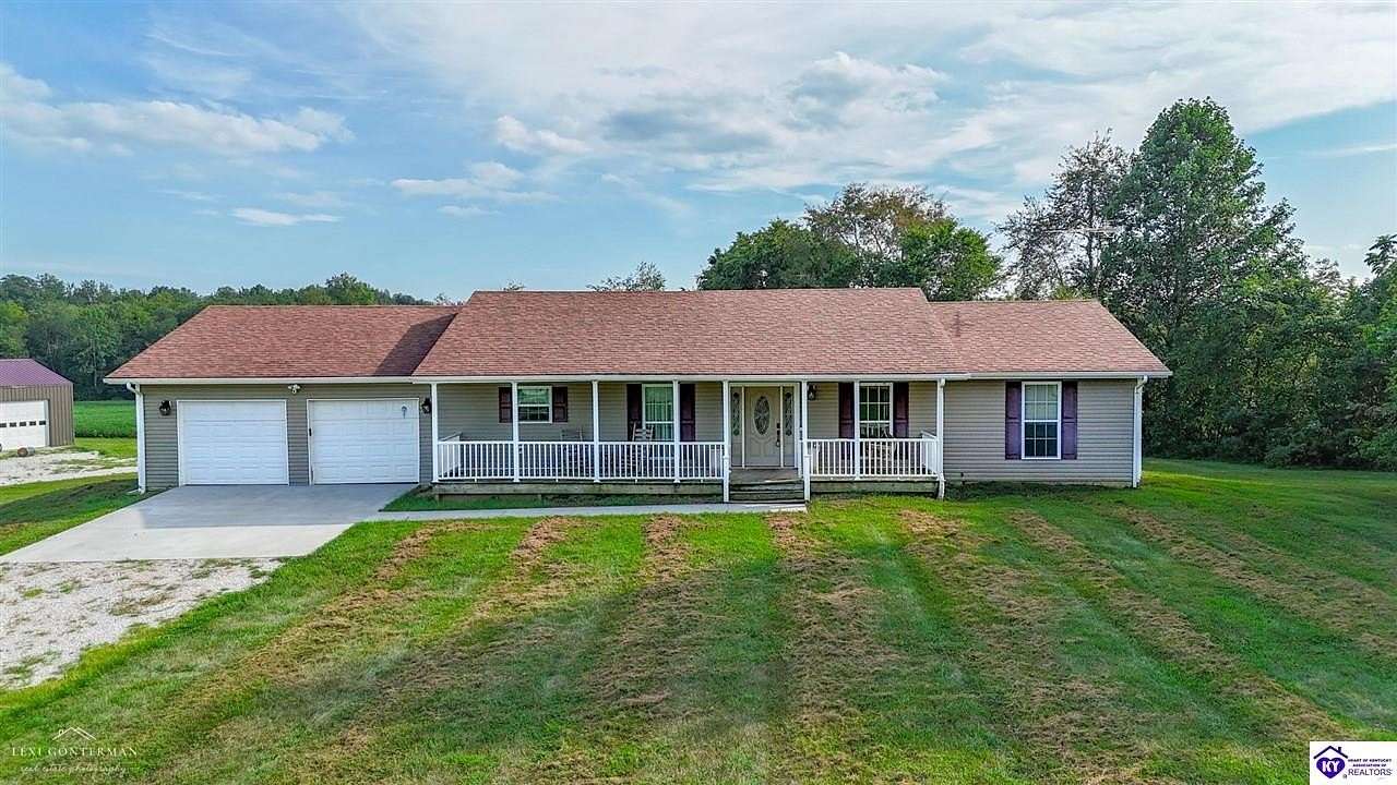 5.42 Acres of Land with Home for Auction in Hodgenville, Kentucky