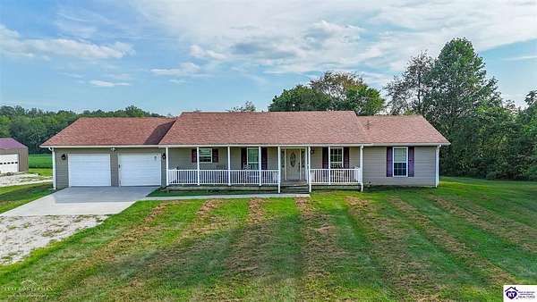 5.42 Acres of Land with Home for Auction in Hodgenville, Kentucky