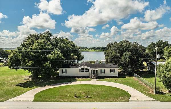 3.27 Acres of Land with Home for Sale in Bartow, Florida