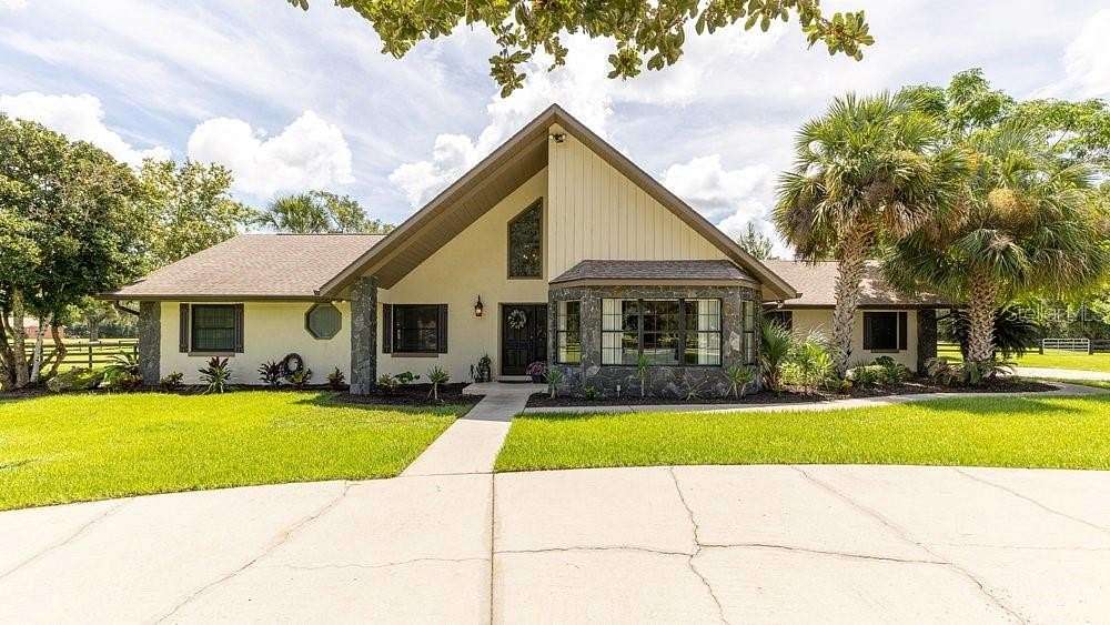 4.84 Acres of Land with Home for Sale in Ocala, Florida