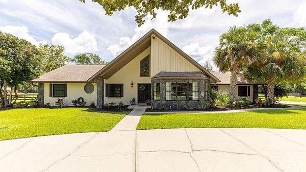 4.84 Acres of Land with Home for Sale in Ocala, Florida