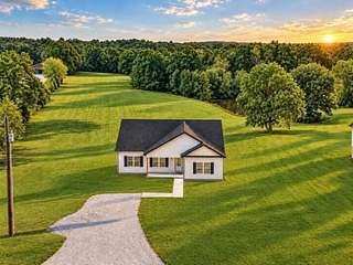 1.68 Acres of Land with Home for Sale in Dickson, Tennessee