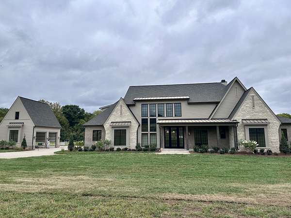 5 Acres of Land with Home for Sale in Franklin, Tennessee