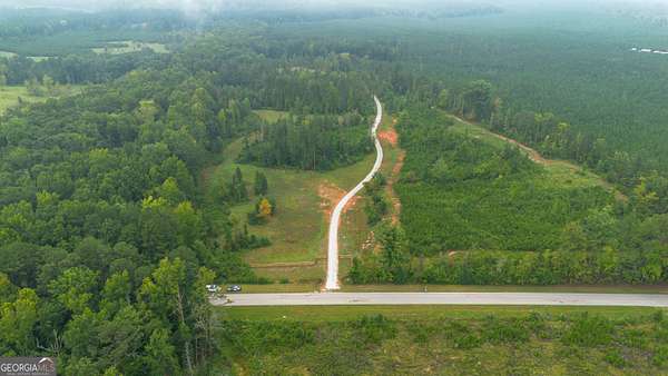 16 Acres of Land for Sale in White Plains, Georgia