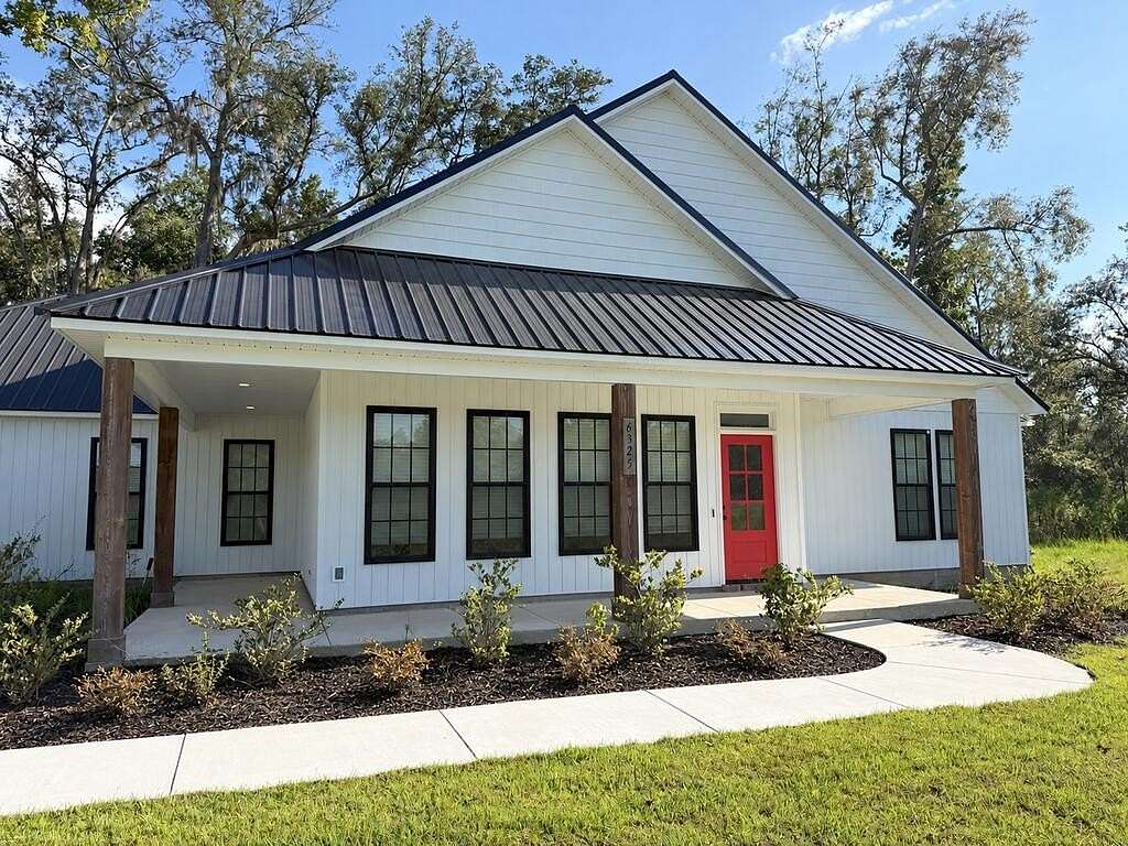 2.5 Acres of Land with Home for Sale in Hahira, Georgia