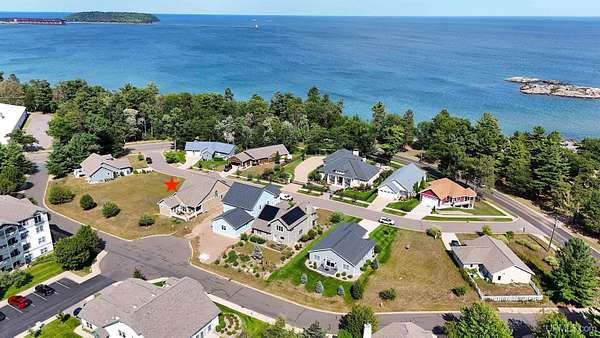 0.17 Acres of Land for Sale in Marquette, Michigan