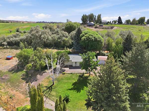 1.5 Acres of Land with Home for Sale in Hagerman, Idaho