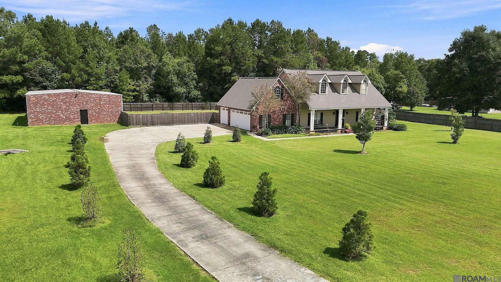 4 Acres of Land with Home for Sale in Walker, Louisiana